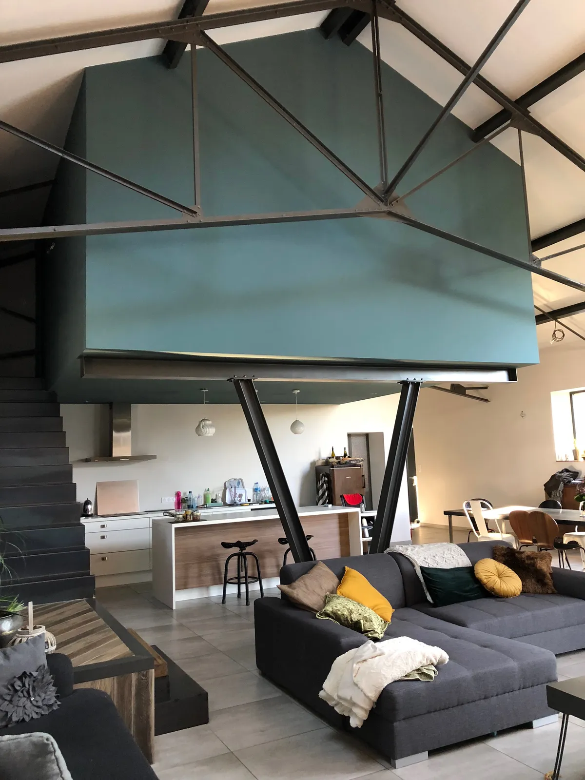 Le Hangar